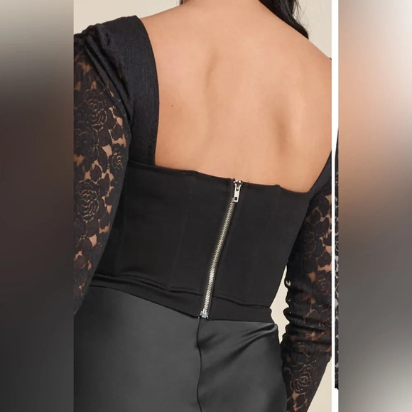 Lace detail top - Picture 2 of 16